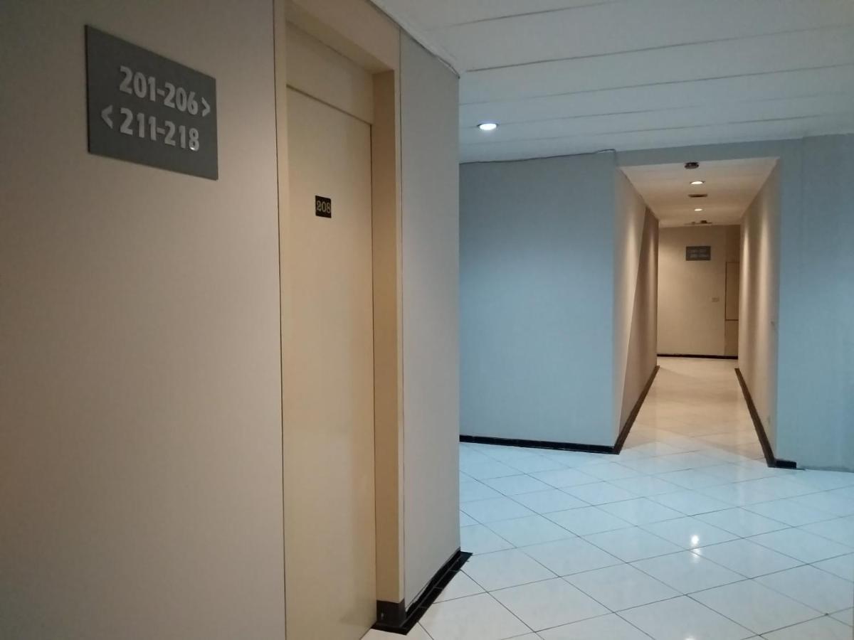 K-Style Eco Hotel Jakarta Ngoại thất bức ảnh