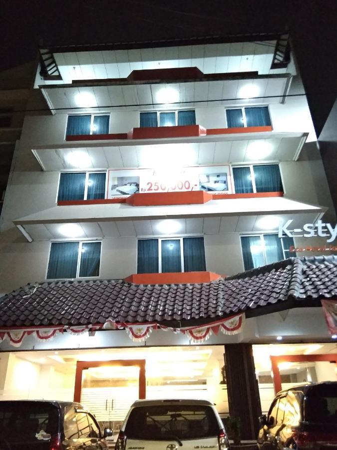 K-Style Eco Hotel Jakarta Ngoại thất bức ảnh
