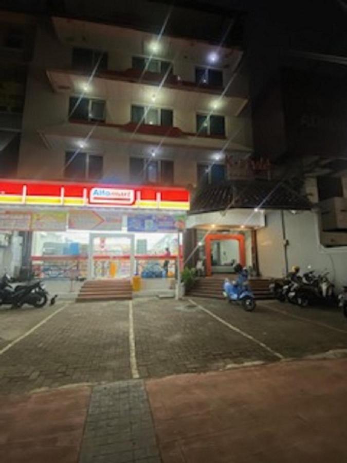 K-Style Eco Hotel Jakarta Ngoại thất bức ảnh